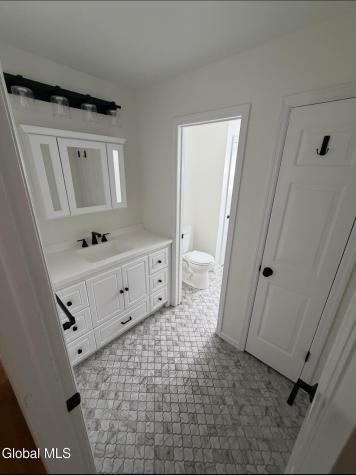 16 Sherbrook Drive Selkirk NY 12158