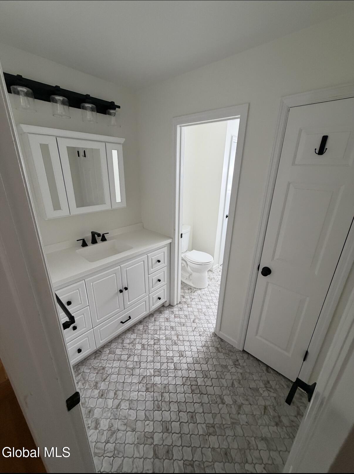 16 Sherbrook Drive Selkirk NY 12158