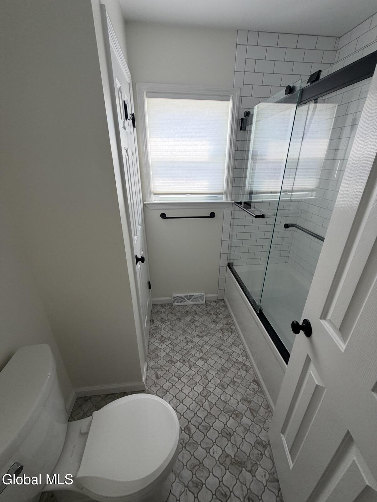 16 Sherbrook Drive Selkirk NY 12158