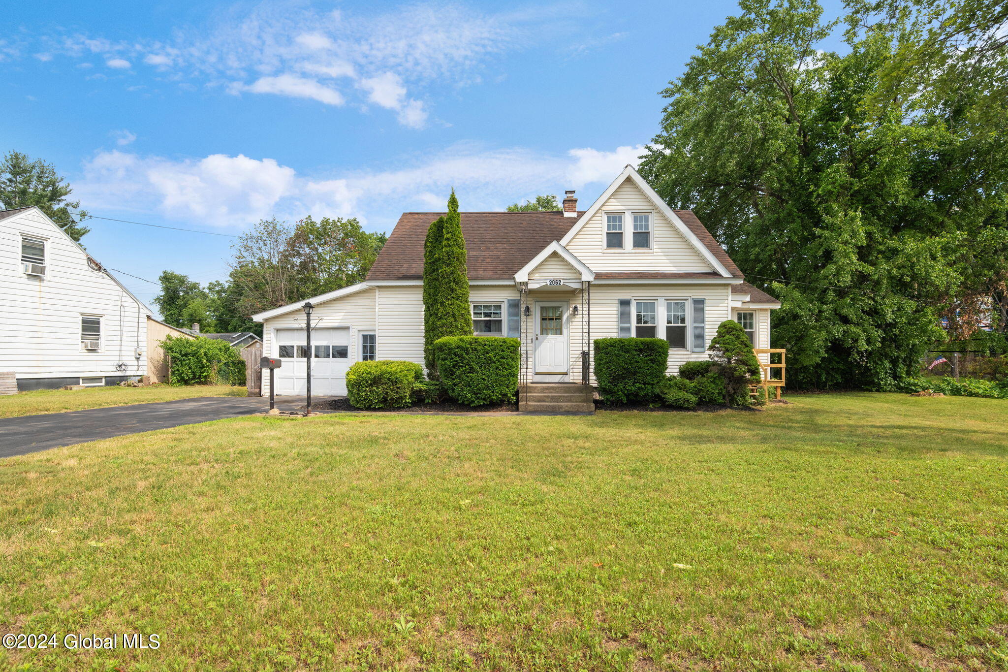 2062 Cedarlawn Avenue Rotterdam NY 12306