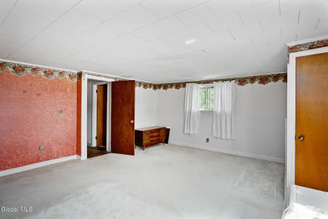 9 Halfmoon Drive Waterford NY 12188