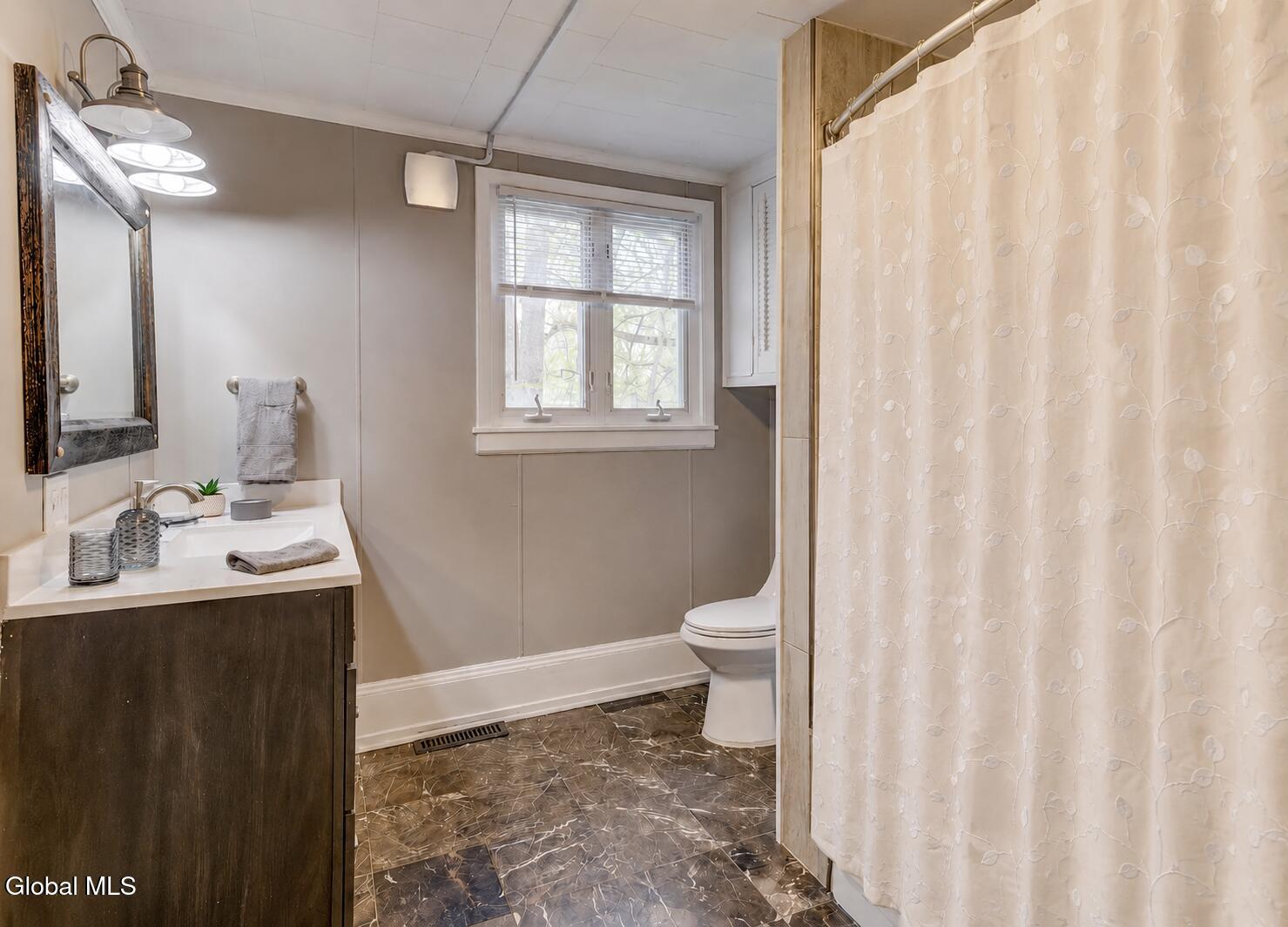 266 Poplar Avenue Valley Falls NY 12185