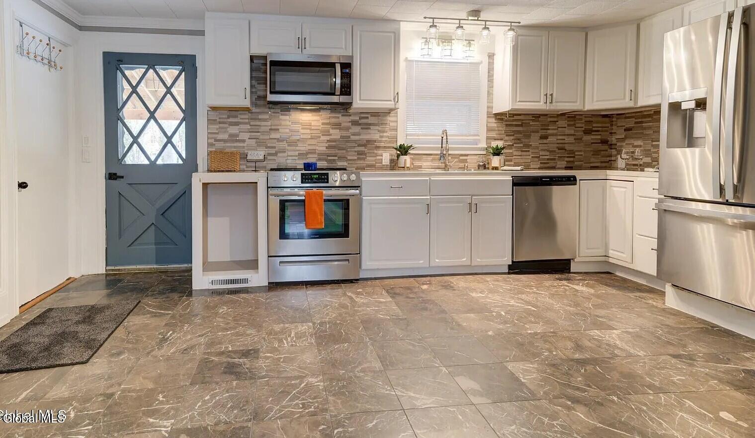 266 Poplar Avenue Valley Falls NY 12185