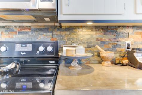 124 6th Avenue Gloversville NY 12078