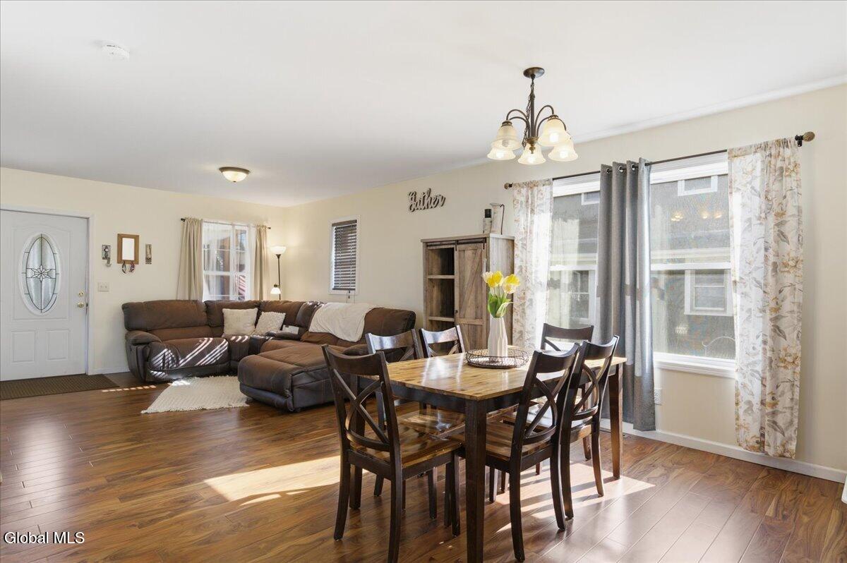 14 Stratton Place Delmar NY 12054