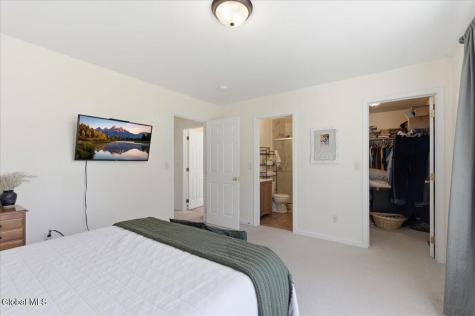 14 Stratton Place Delmar NY 12054