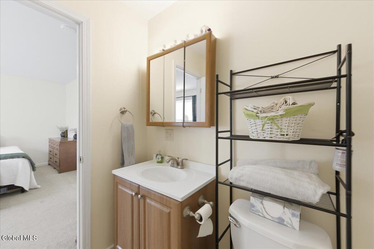 14 Stratton Place Delmar NY 12054