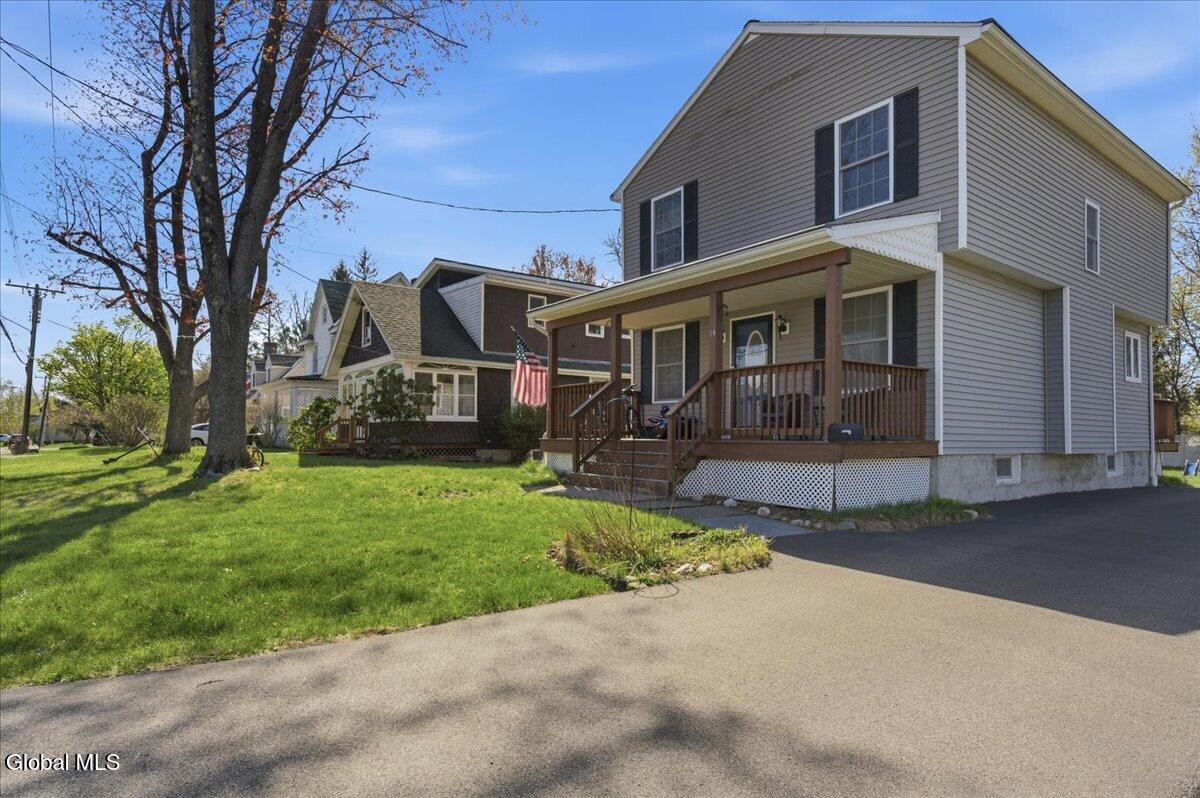 14 Stratton Place Delmar NY 12054