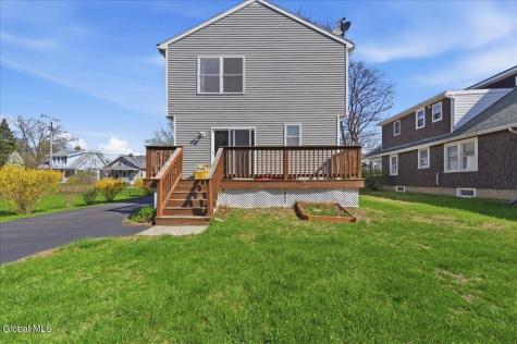 14 Stratton Place Delmar NY 12054