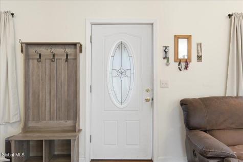 14 Stratton Place Delmar NY 12054