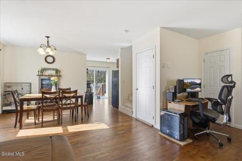 14 Stratton Place Delmar NY 12054