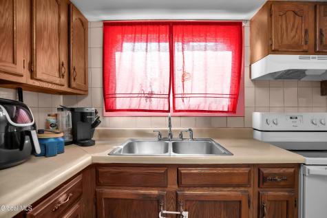 16 Billings Avenue Troy NY 12180