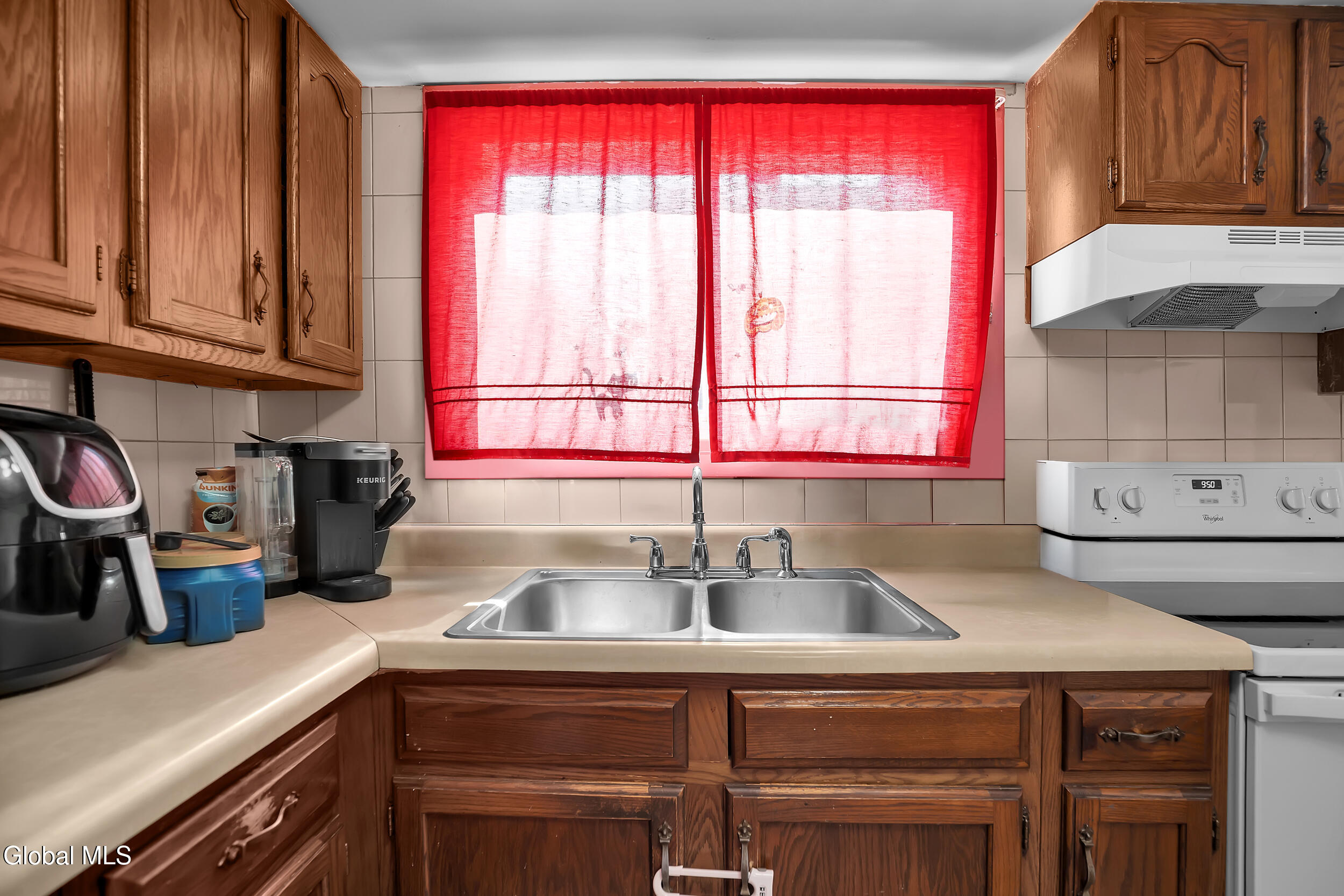 16 Billings Avenue Troy NY 12180
