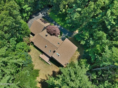 27 Robinwood Drive Clifton Park NY 12065