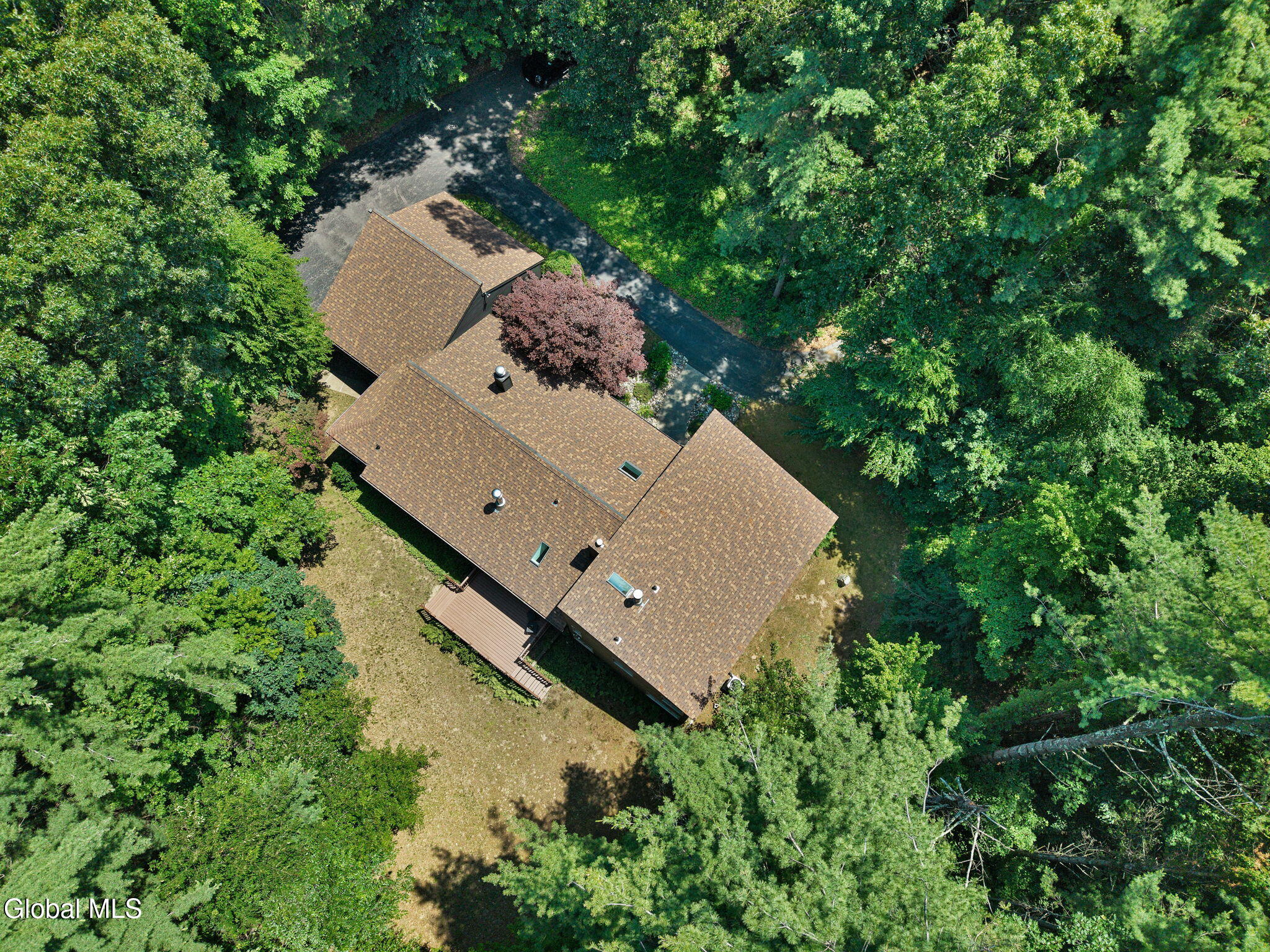 27 Robinwood Drive Clifton Park NY 12065
