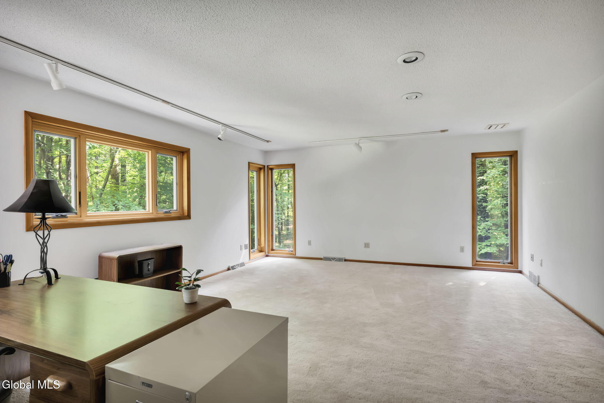 27 Robinwood Drive Clifton Park NY 12065