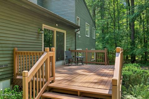 27 Robinwood Drive Clifton Park NY 12065