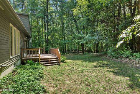 27 Robinwood Drive Clifton Park NY 12065