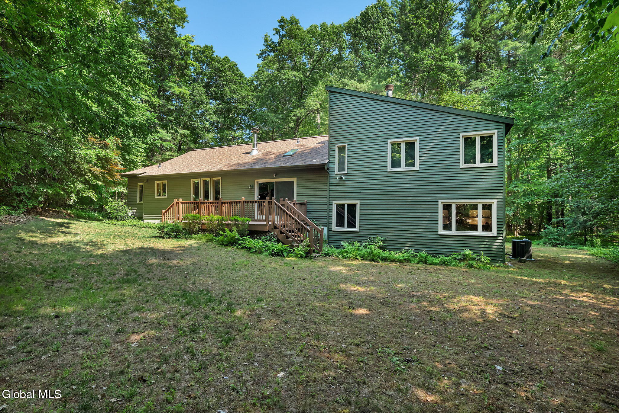 27 Robinwood Drive Clifton Park NY 12065