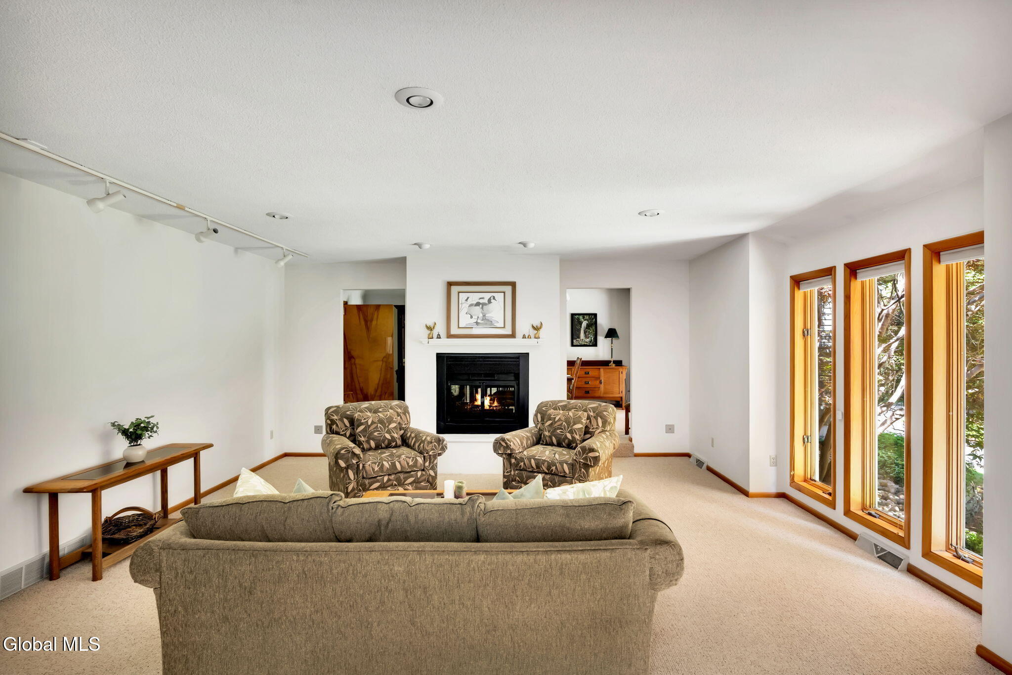 27 Robinwood Drive Clifton Park NY 12065