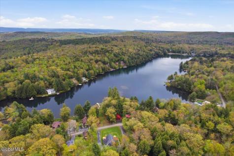 123 N Shore Road Petersburgh NY 12138