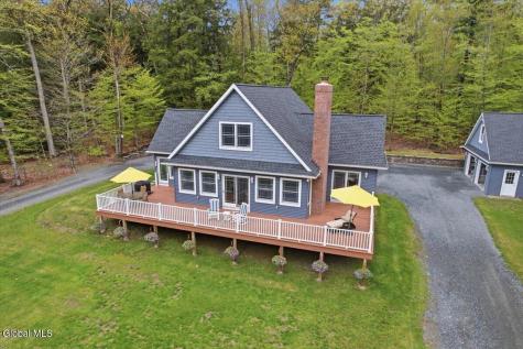123 N Shore Road Petersburgh NY 12138