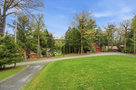 123 N Shore Road Petersburgh NY 12138