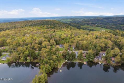 123 N Shore Road Petersburgh NY 12138