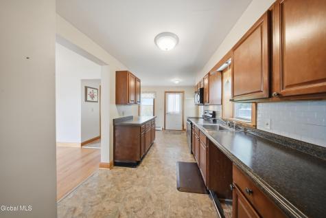189 River Road Glenmont NY 12077