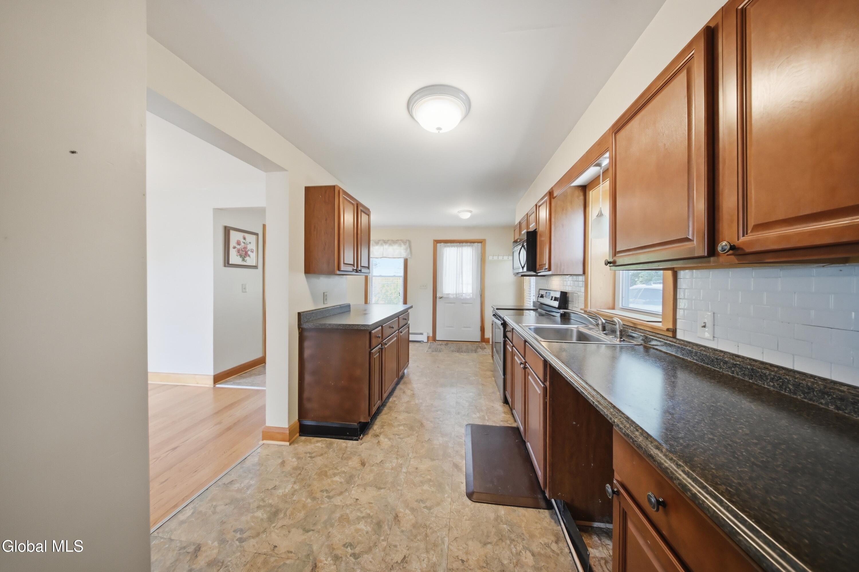189 River Road Glenmont NY 12077
