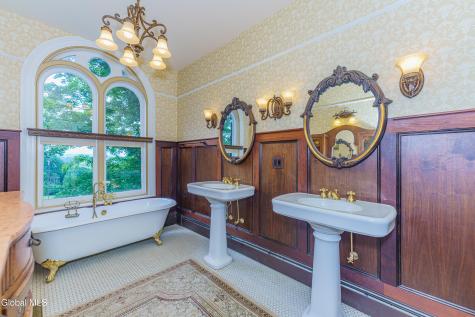 1110 River Road Schodack Landing NY 12156