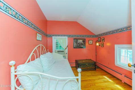 1110 River Road Schodack Landing NY 12156