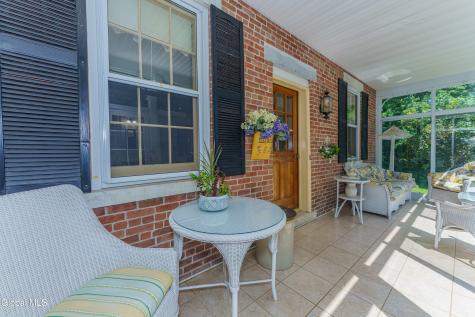 1110 River Road Schodack Landing NY 12156