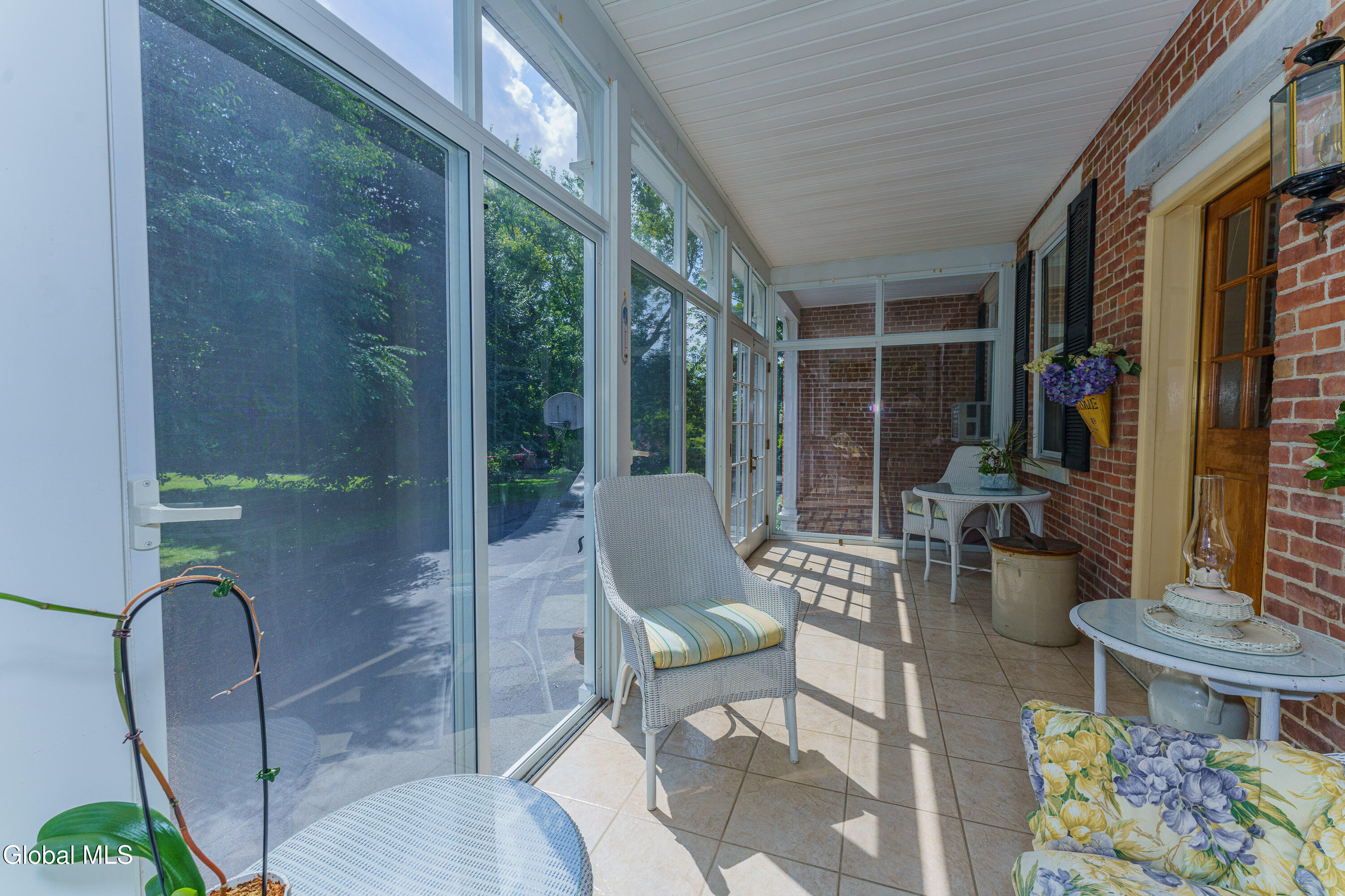 1110 River Road Schodack Landing NY 12156