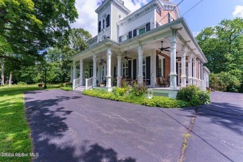 1110 River Road Schodack Landing NY 12156