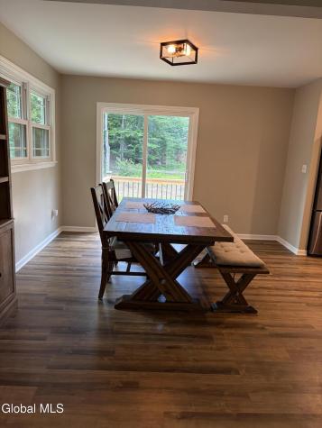 606 Via Ponderosa Schenectady NY 12303