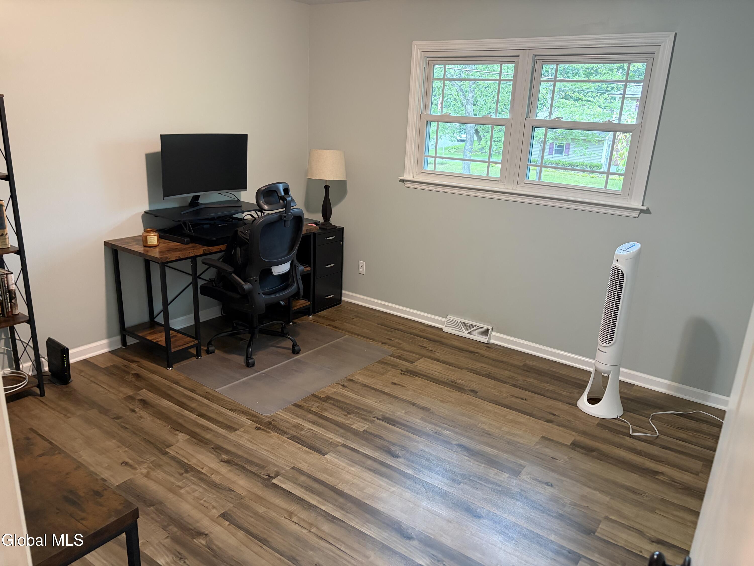 606 Via Ponderosa Schenectady NY 12303