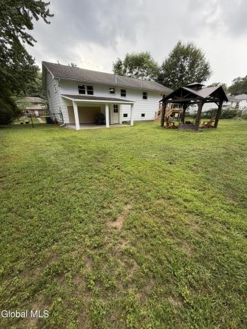 606 Via Ponderosa Schenectady NY 12303