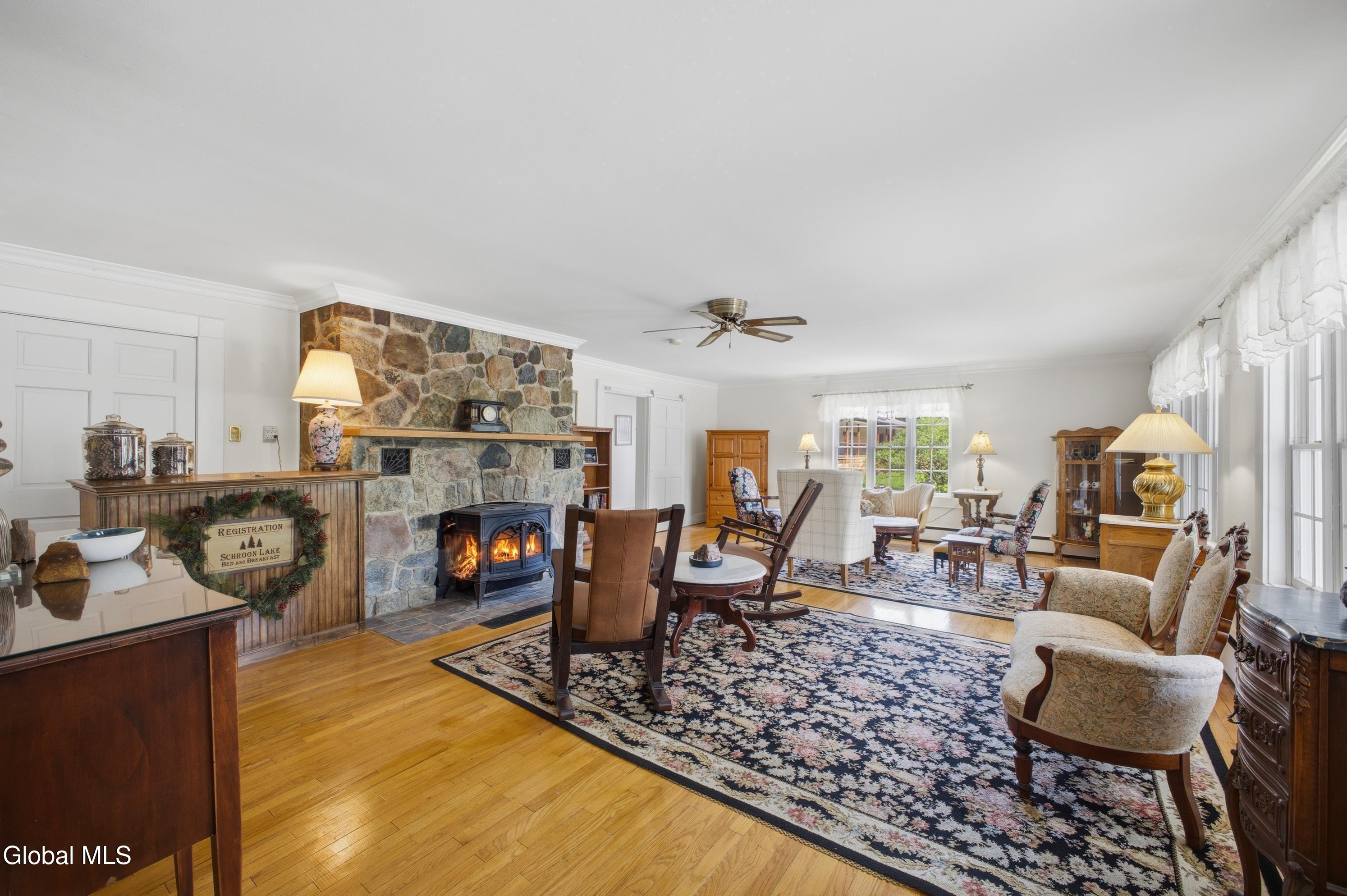 1525 U.s. 9 Schroon Lake NY 12870