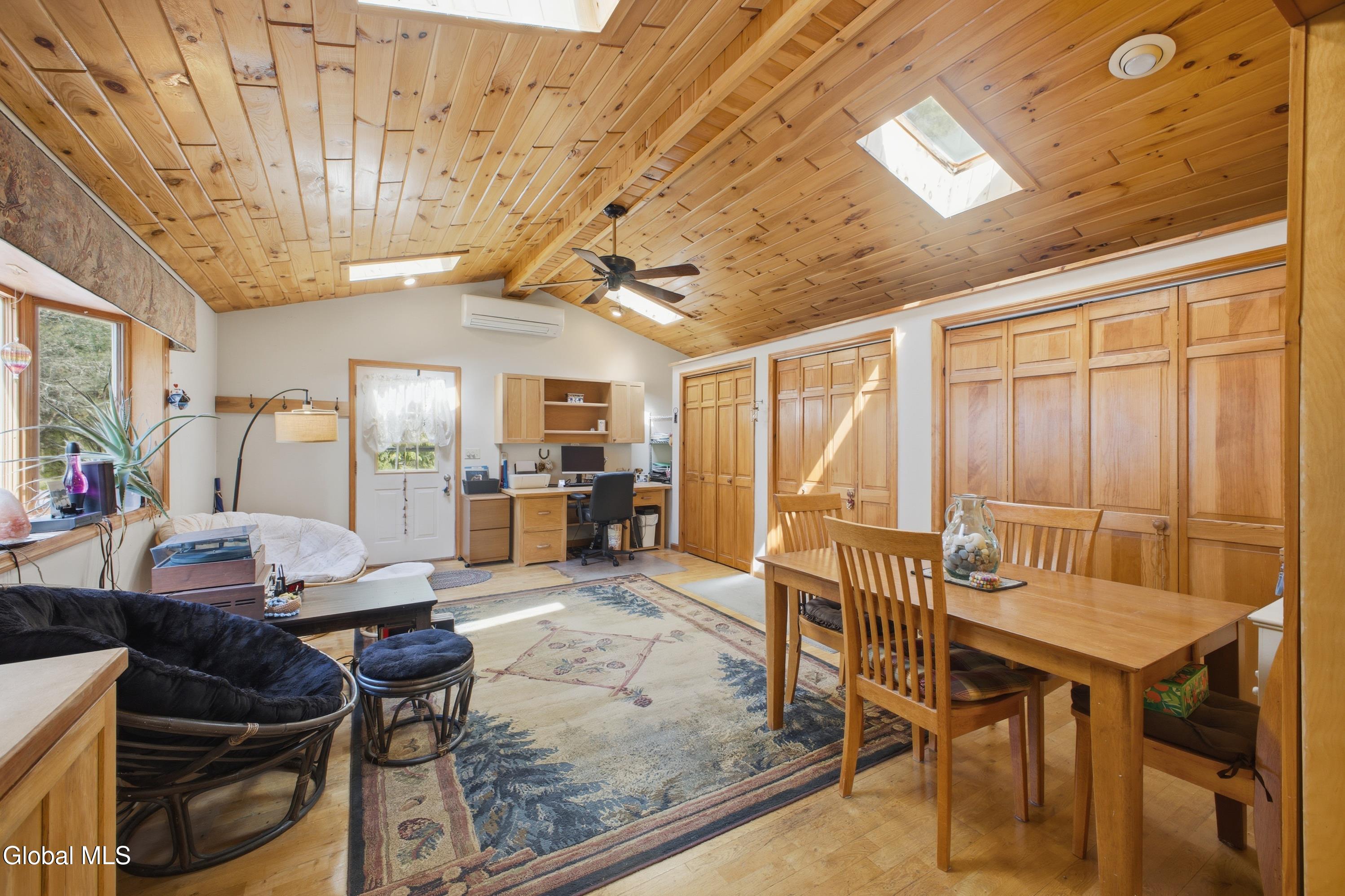 1525 U.s. 9 Schroon Lake NY 12870