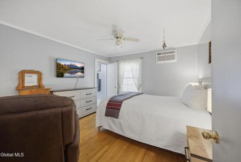 1525 U.s. 9 Schroon Lake NY 12870