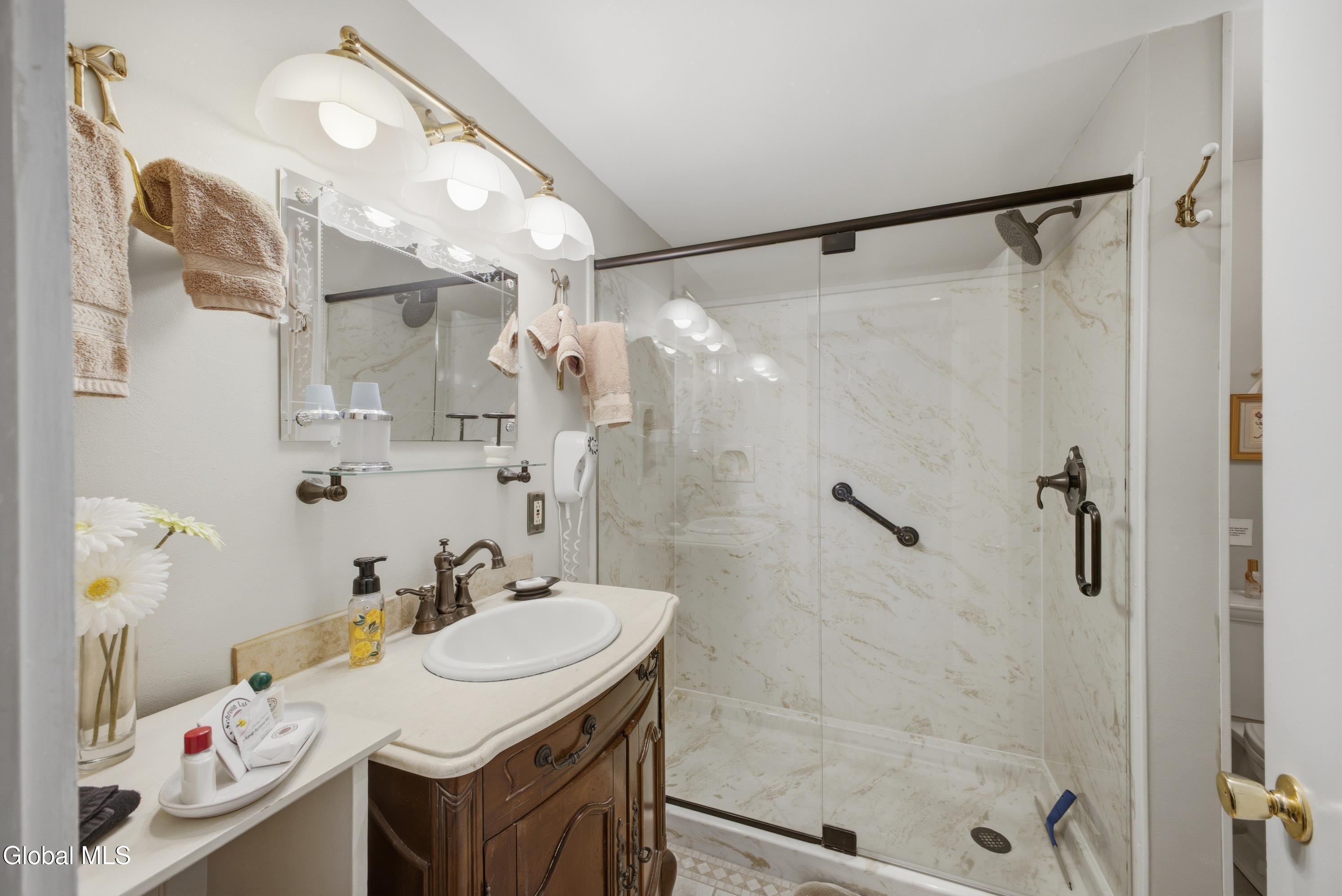 1525 U.s. 9 Schroon Lake NY 12870