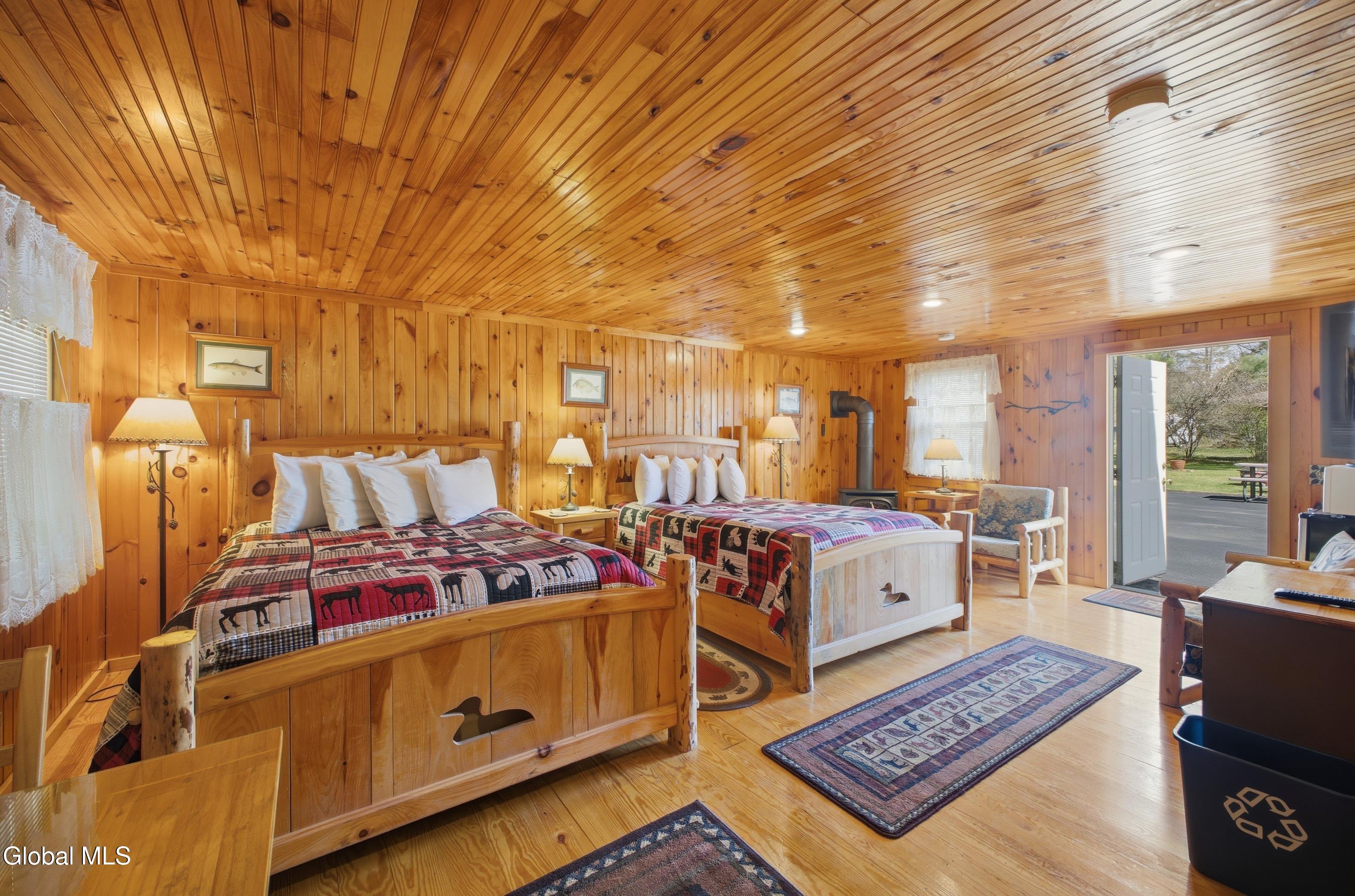 1525 U.s. 9 Schroon Lake NY 12870