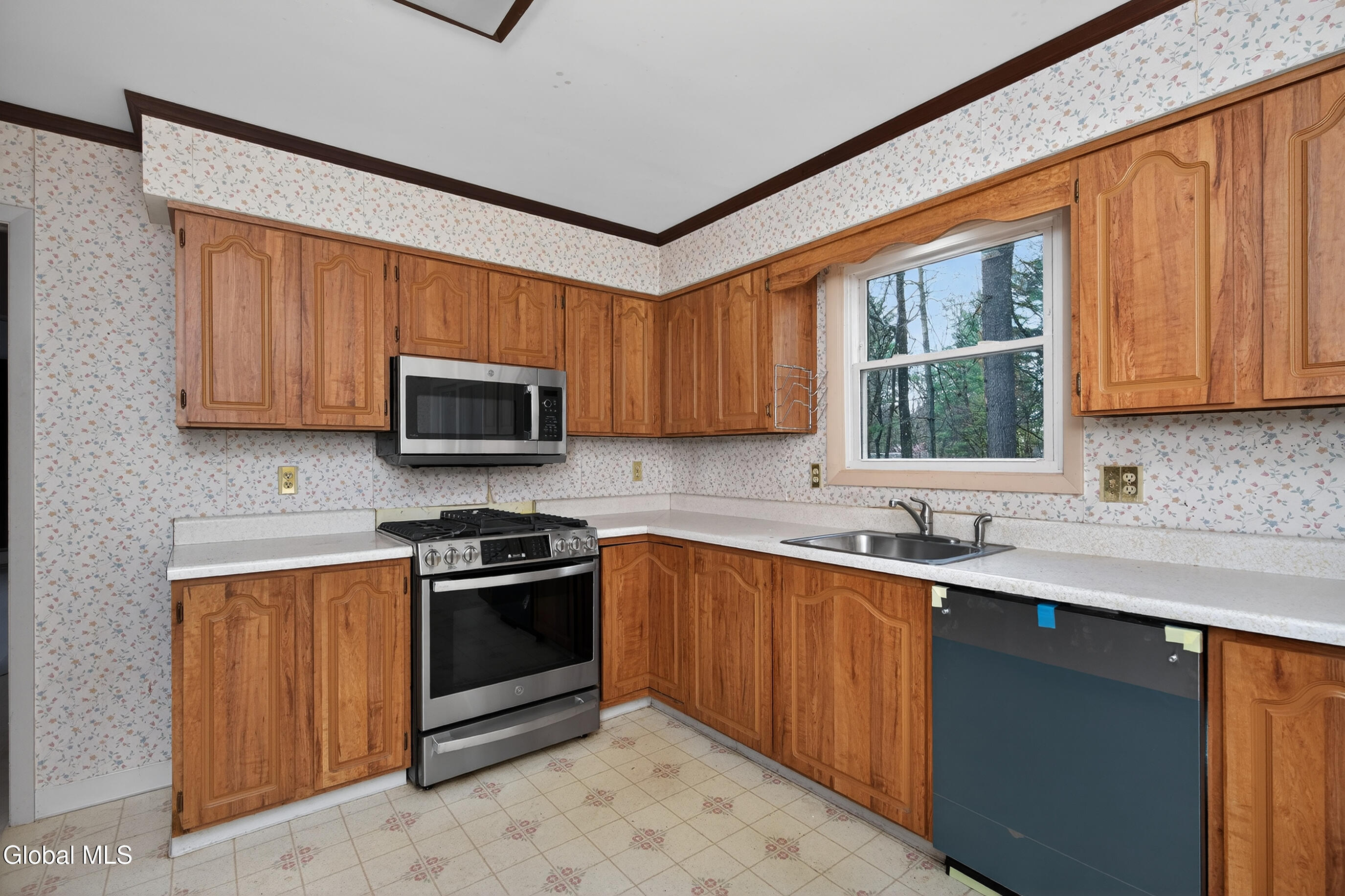 24 Longview Drive Clifton Park NY 12065