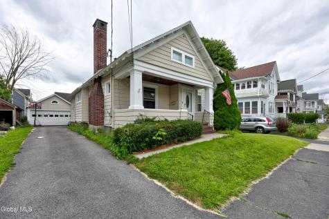 10 Arnold Avenue Amsterdam NY 12010