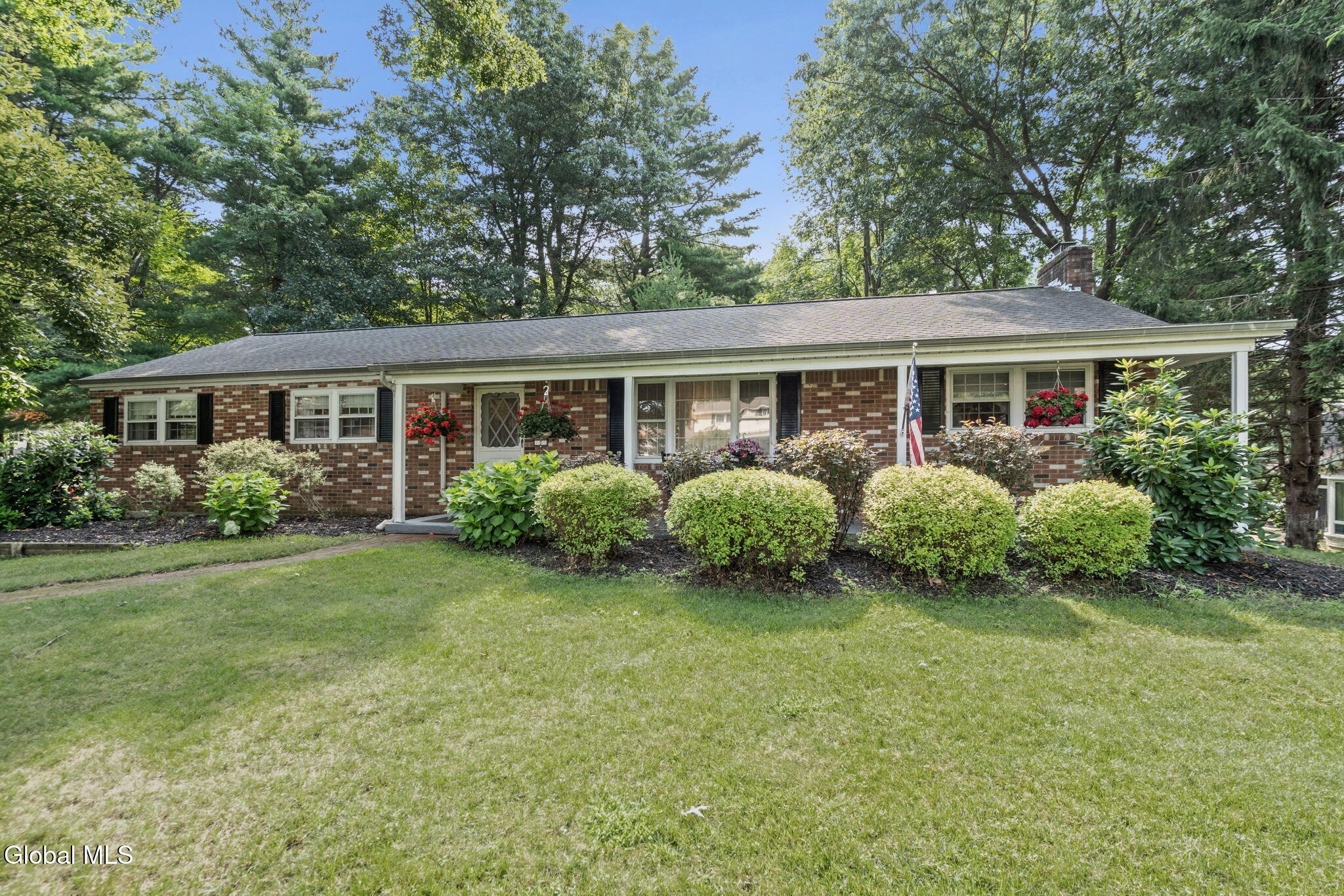7 Rolling Brook Court Clifton Park NY 12065