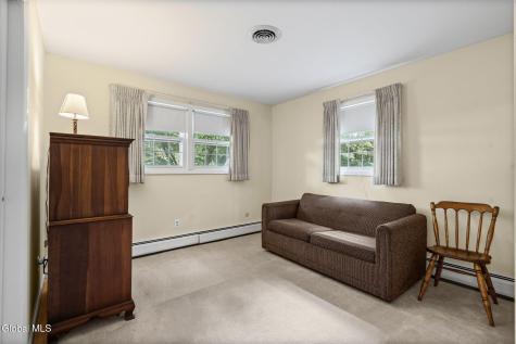 7 Rolling Brook Court Clifton Park NY 12065