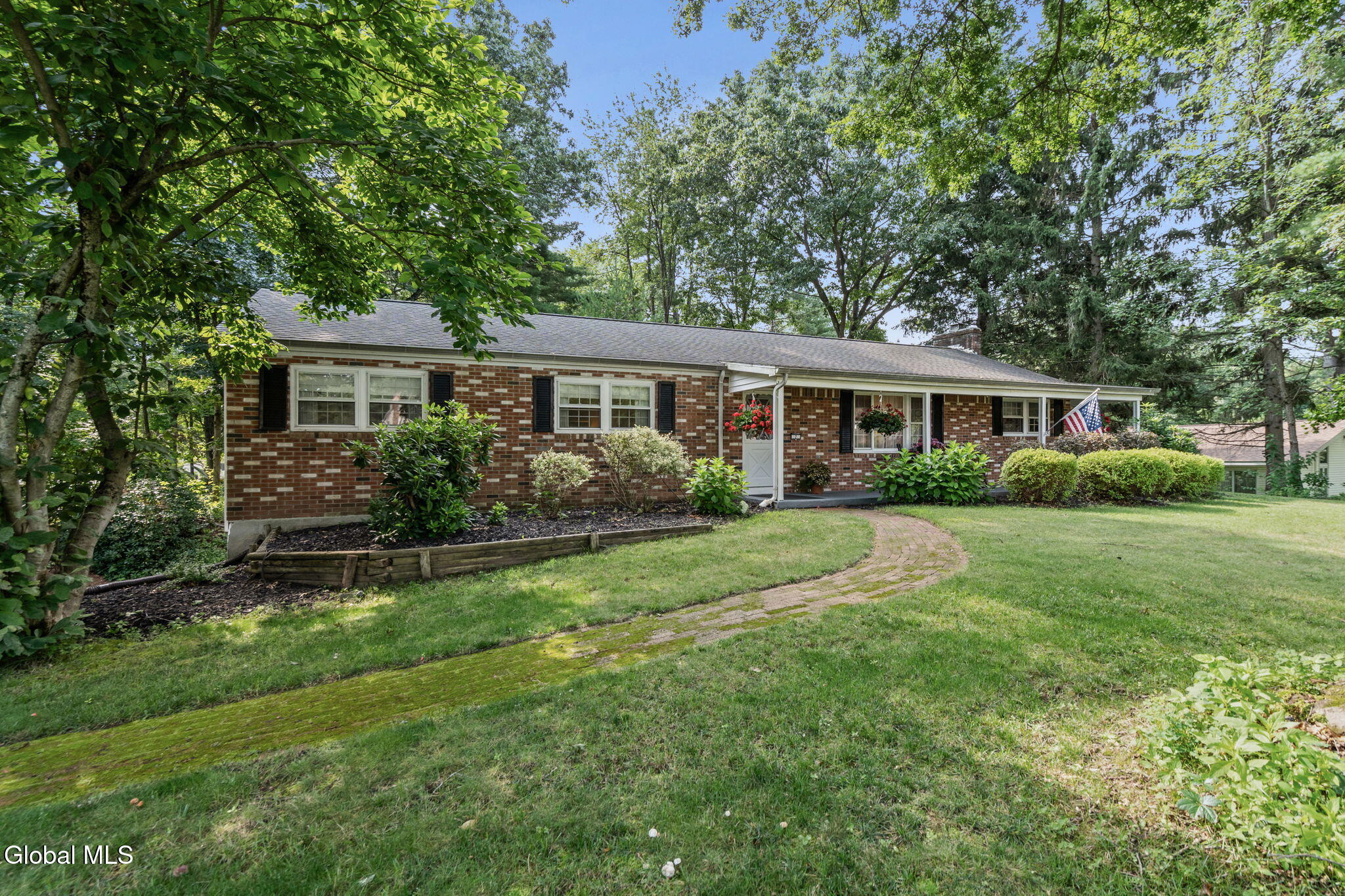 7 Rolling Brook Court Clifton Park NY 12065