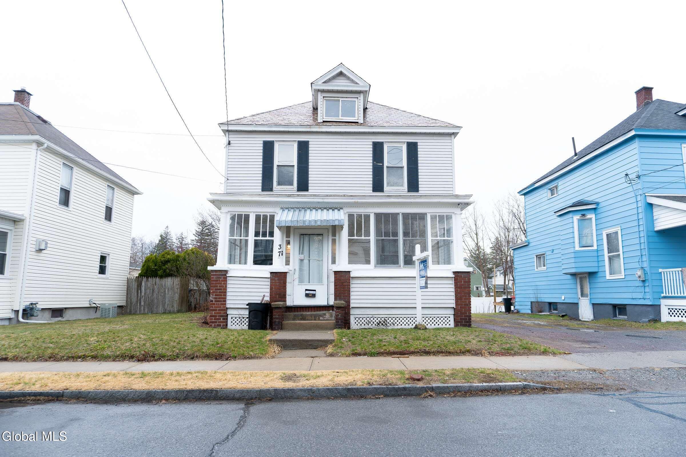 37 Chiswell Street Schenectady NY 12304