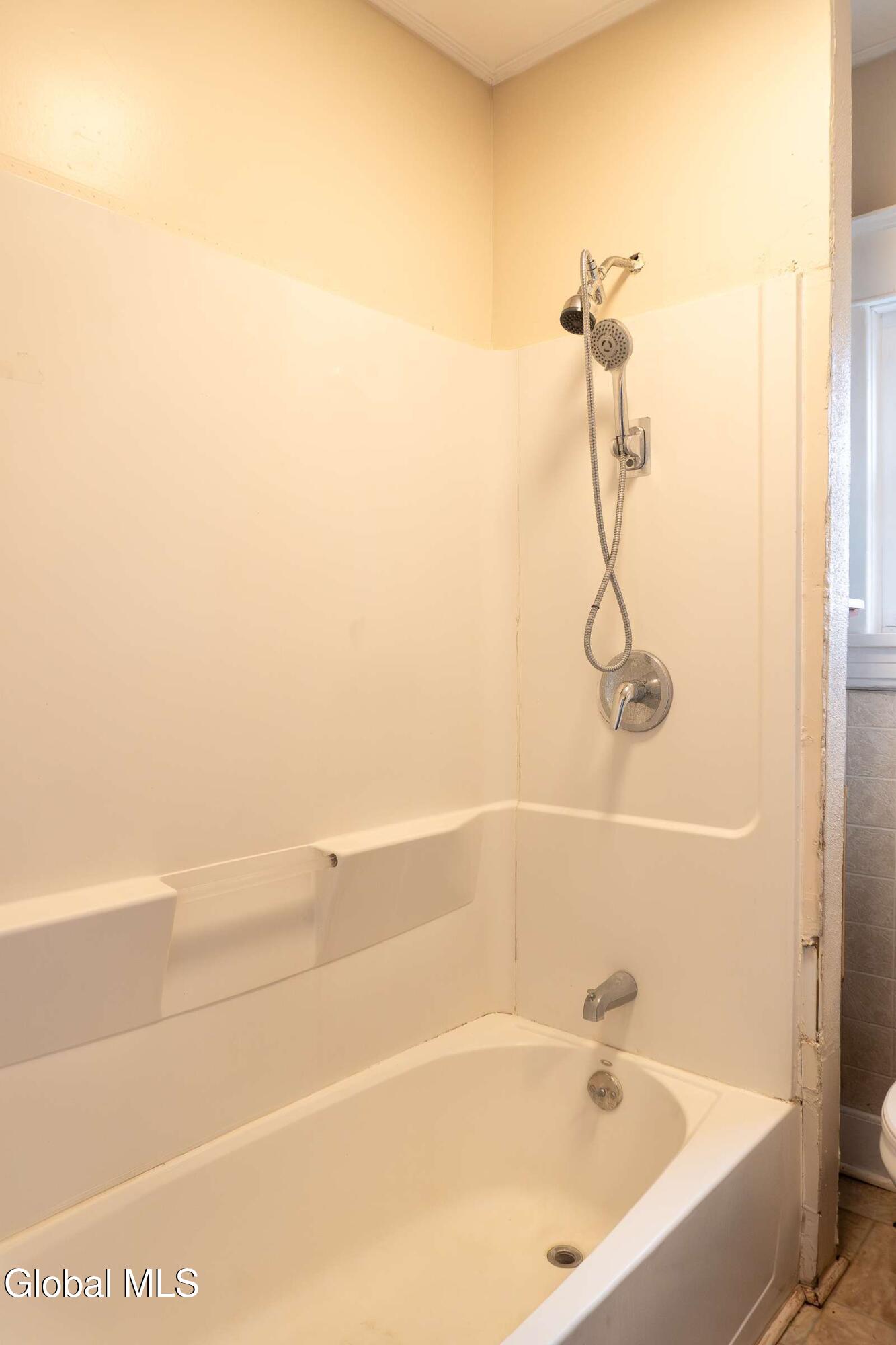 37 Chiswell Street Schenectady NY 12304